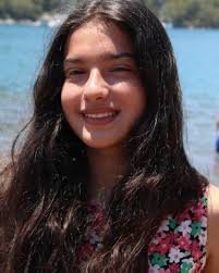 Ritratto di Kubra Suzgun